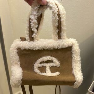Telfar Ugg Bag , only worn ONCE .. Excellent condition with the Dust Bag